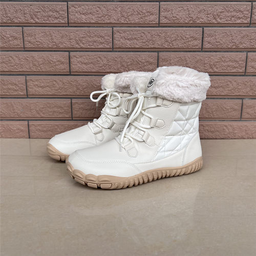 冬季白色毛绒加厚保暖防滑雪地靴
