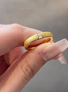 金店同款沙金仿真金拉丝方形锆石戒指女款轻奢高级感指环送女友