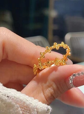 金店同款黄金色镂空花朵戒指女黄金色高级感高端轻奢女士简约复古