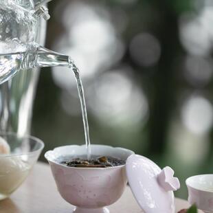 玉泥有田烧百合花宽口盖碗粉嫩花口功夫茶具白瓷手绘