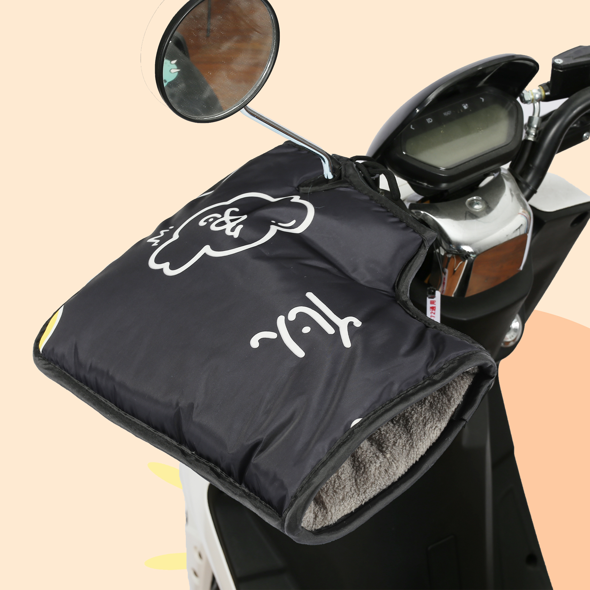 加长防水防晒电动车手套车型通用