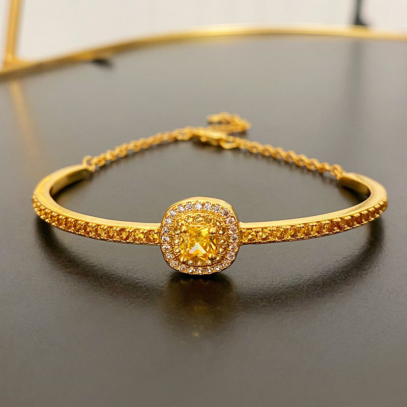 2026新款黄金色24K亮金镶钻小方糖半镯手链满钻手镯可调节手环女