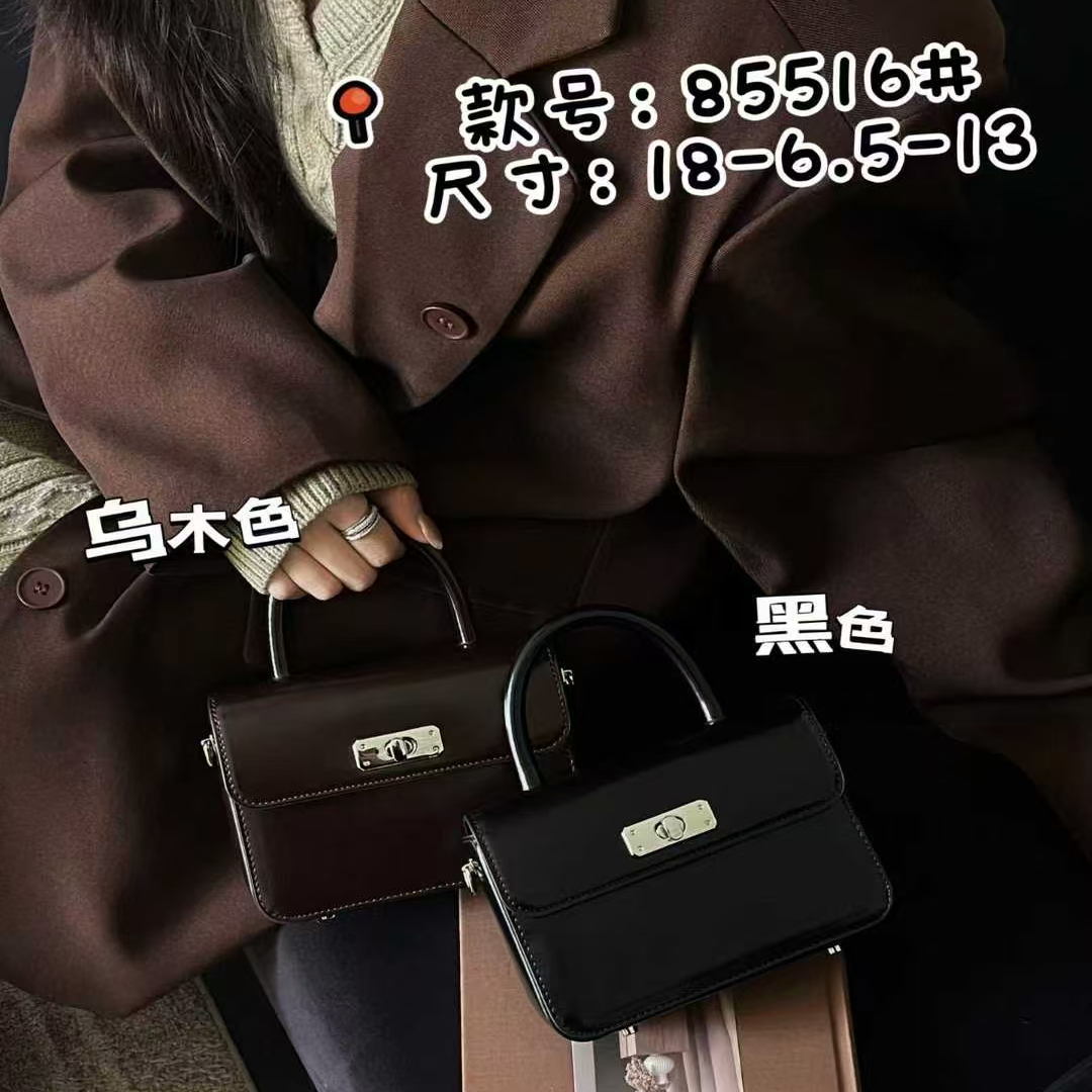 2025新款复古锁扣翻盖定型休闲手提小方包百搭通勤精致斜挎包