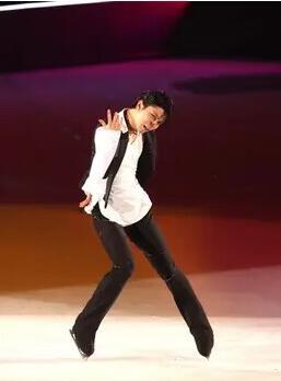现货 羽生结弦KISS&CRY特集羽生结弦THE STAGEvol.2 日文原版YUZURU 羽生結弦THE STAGE舞台 fantasy on ice