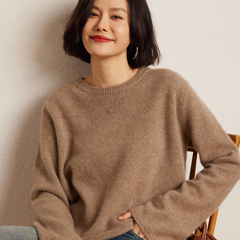 人手一件！2024冬季高定系圆领纯羊绒衫女纯色百搭打底羊绒毛衣