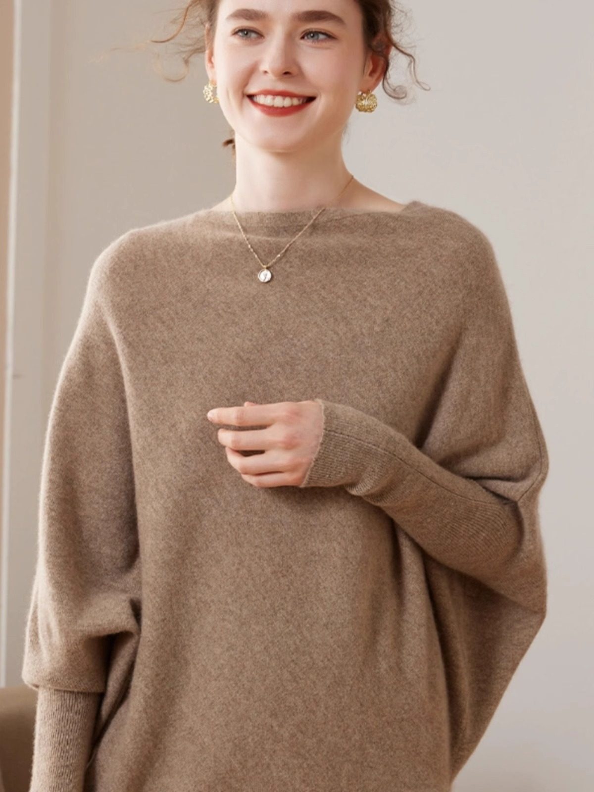 贵气baby小山羊绒衫女宽松显瘦蝙蝠衫斗篷针织衫圆领带袖披肩毛衣,女装/女士精品,毛针织衫,淘宝优惠券,粉丝福利购,淘宝优惠卷