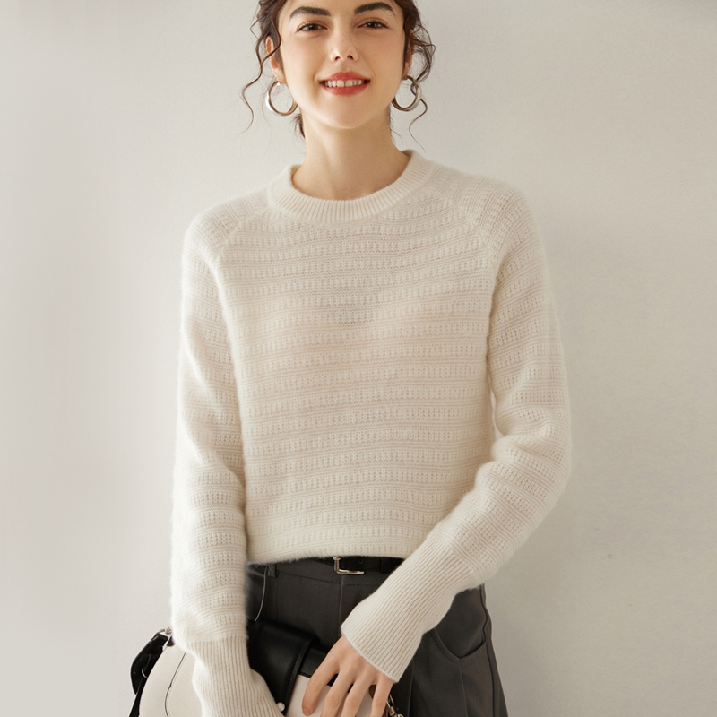 青奢臻品100％纯山羊绒女圆领加厚宽松2024秋冬新款针织打底毛衣