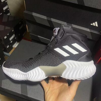Adidas男子篮球鞋高帮缓震