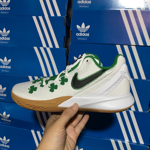 欧文篮球鞋Nike气垫低帮