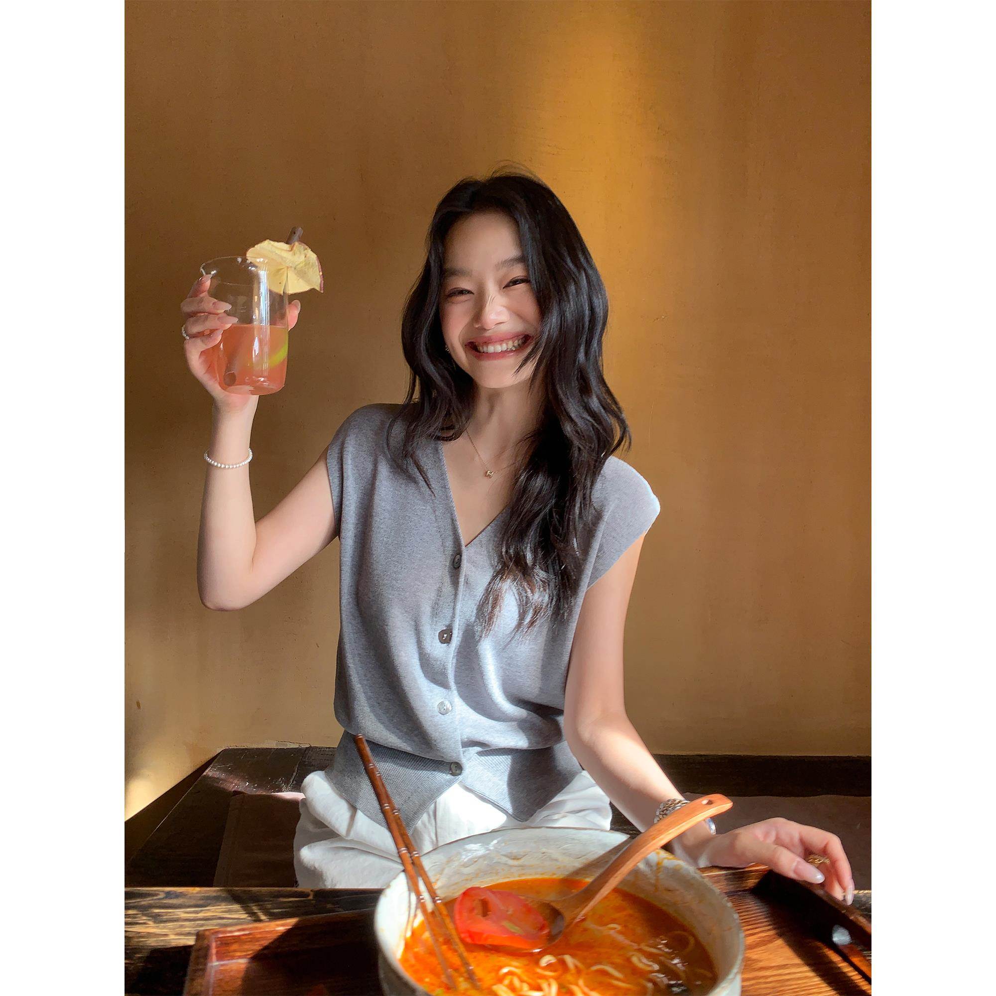 pusumede时髦腔调｜黑色v领无袖针织马甲背心女气质坎肩开衫上衣