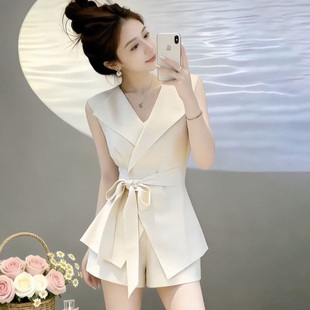 网红时尚夏季套装女2026新款蝴蝶结系带西装马甲搭休闲短裤两件套