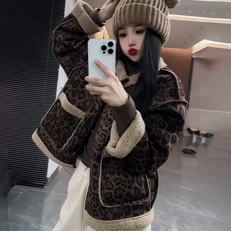 双面穿皮毛一体加绒豹纹长袖外套