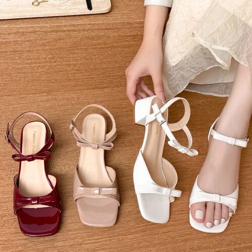 法式气质蝴蝶结一字扣带露趾凉鞋
