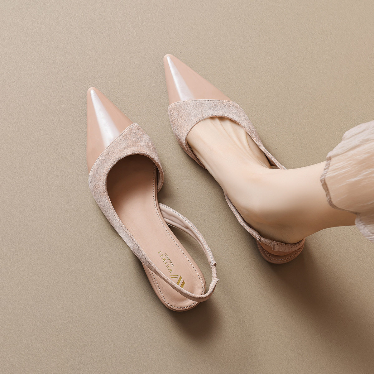 羊皮版~法式尖头平底包头凉鞋女2026新款温柔配裙子外穿后空凉鞋