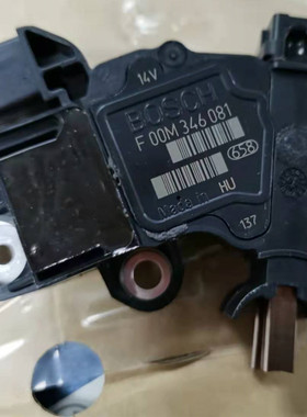 适用于奔驰E300 S350 S500R350GL350S600发电机调节器F00M346081