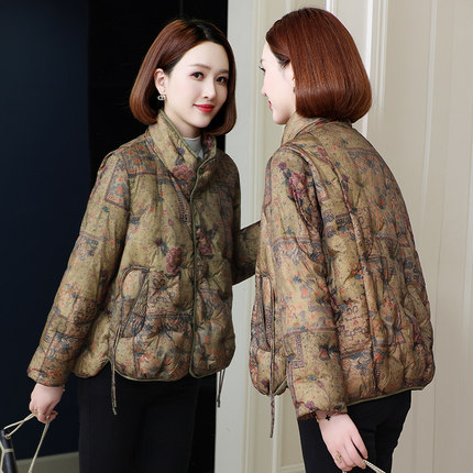 轻薄短款羽绒服女2024冬大码宽松印花中老年立领妈妈装白鹅绒外套