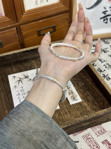 兮语「缠万贯」足银999.9纯银手镯女盘缠万贯描金唐草开口实心镯