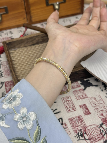 兮语「春风十里」鎏樱足银999.9描金印花新中式国风闭口纯银手镯