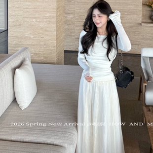 春上新!轻奢温柔风弹力针织小衫+法式不规则鎏金纱长裙套装