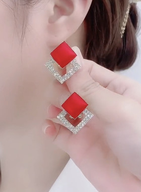 新年红色菱形耳钉2021年新款潮女网红双向奔赴爱气质百搭显瘦耳环