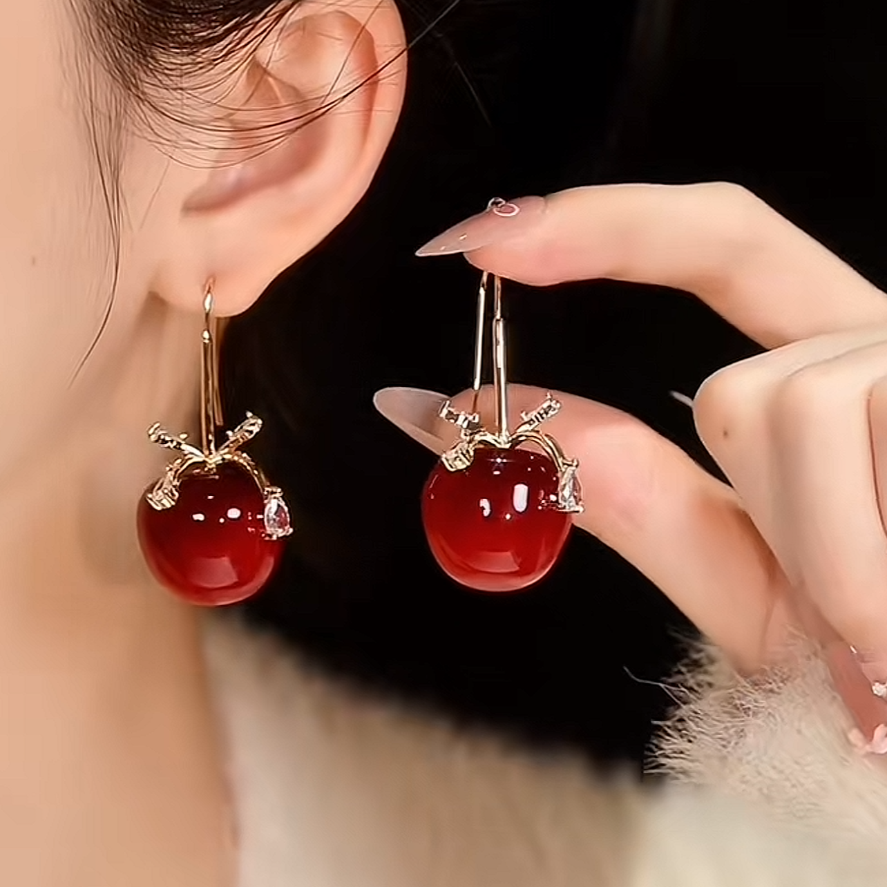蝴蝶结酒红色珠珠耳环气质可爱甜美樱桃耳坠轻奢高级感简约大气潮