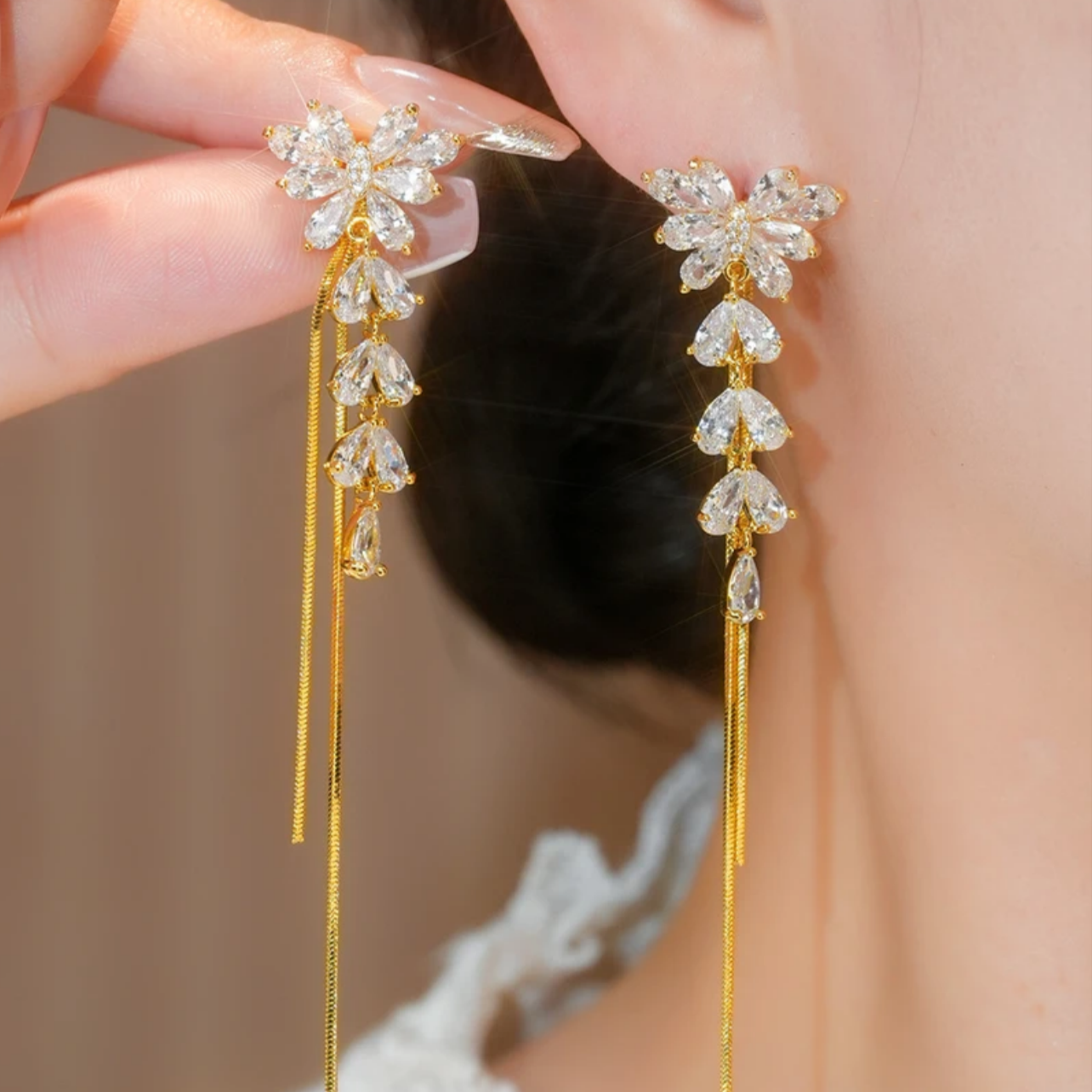秋冬新款锆石花朵流苏耳钉女气质耳环轻奢长款高级感时尚大气耳饰