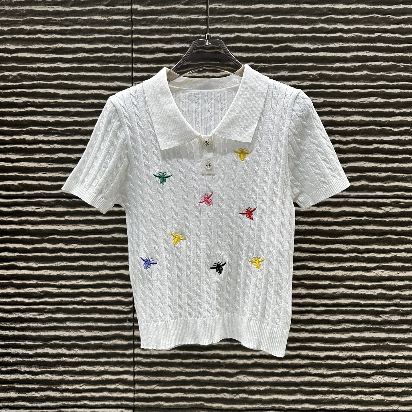 polo领短袖针织衫女白色蜜蜂刺绣翻领显瘦百搭上衣,女装/女士精品,毛针织衫,淘宝优惠券,粉丝福利购,淘宝优惠卷