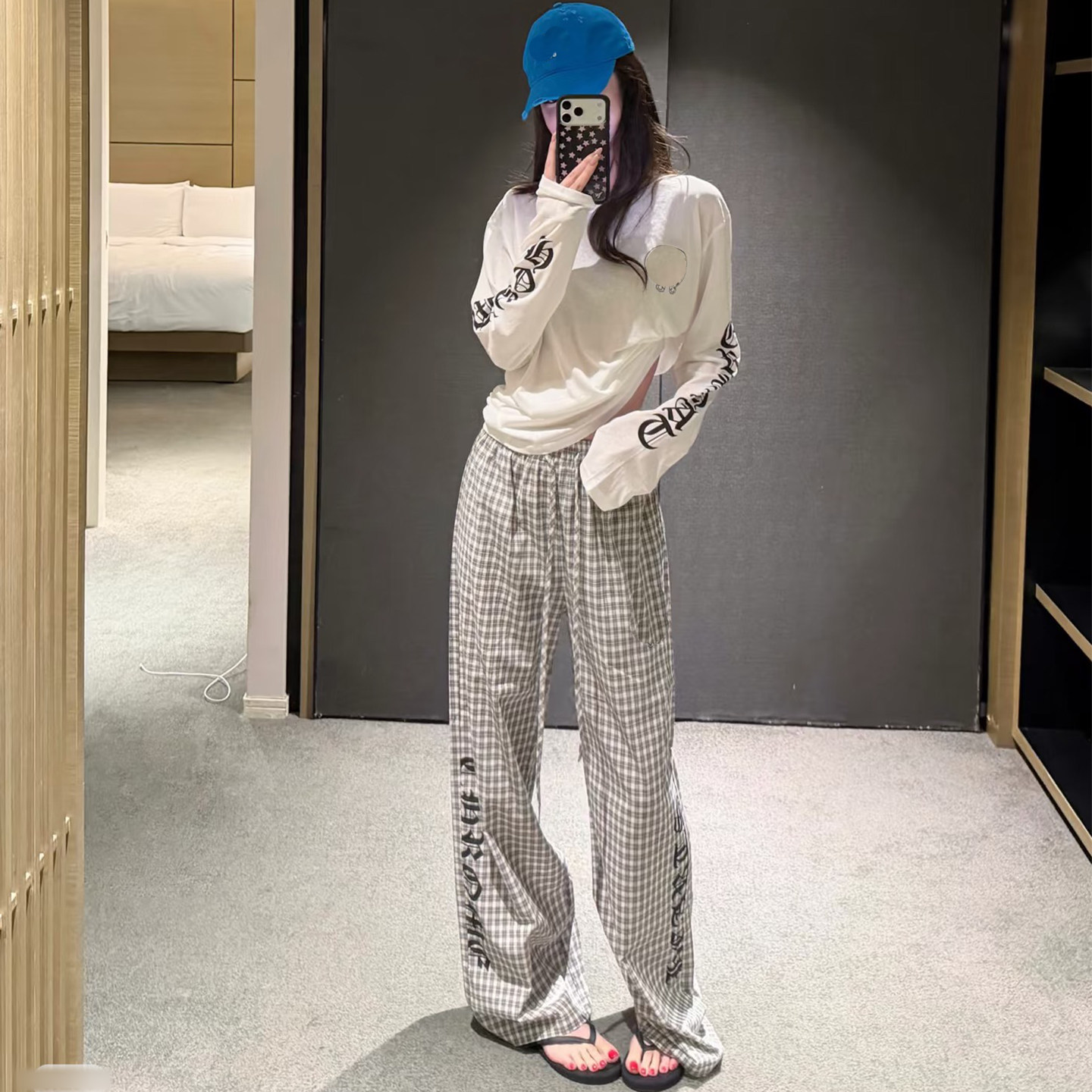 休闲时尚套装女秋季字母梵文印花长袖T恤上衣格纹阔腿长裤两件套
