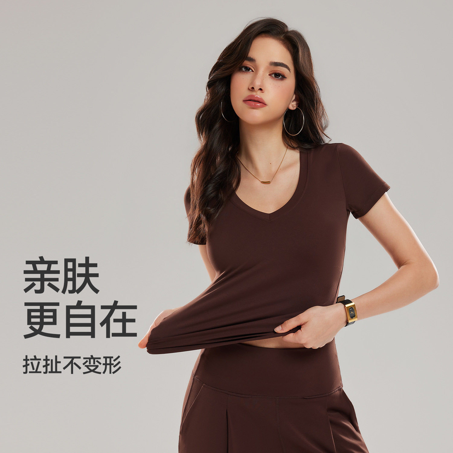 辣妹V领修身短袖运动上衣女夏季