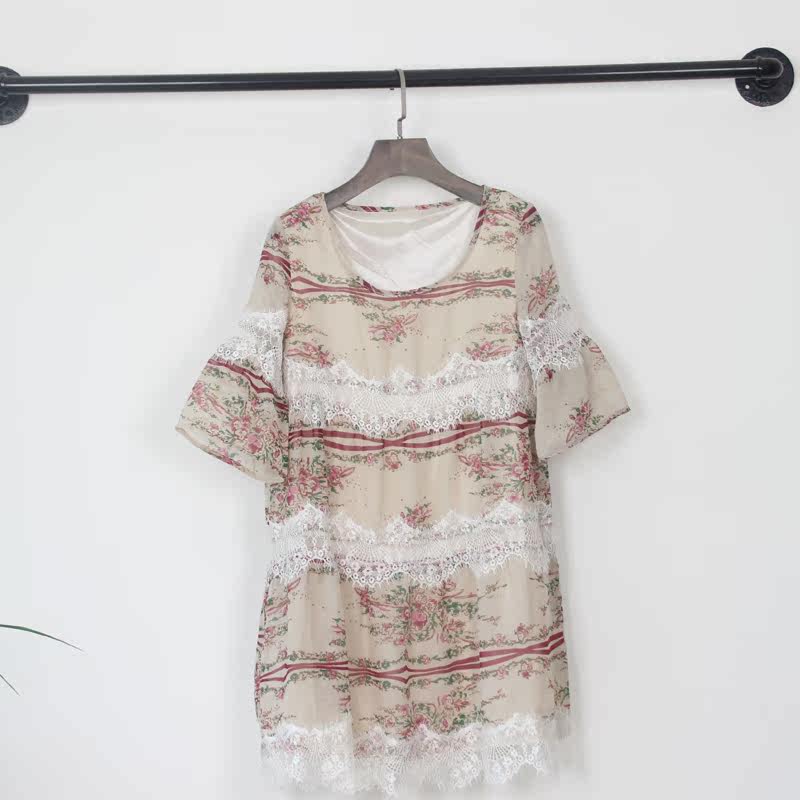 复古印花圆领短袖雪纺连衣裙 夏装新款拼蕾丝宽松腰a字裙花色短裙