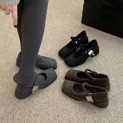 灰色复古呢子玛丽珍毛毛鞋女冬外穿2025新款法式粗跟加绒高跟单鞋