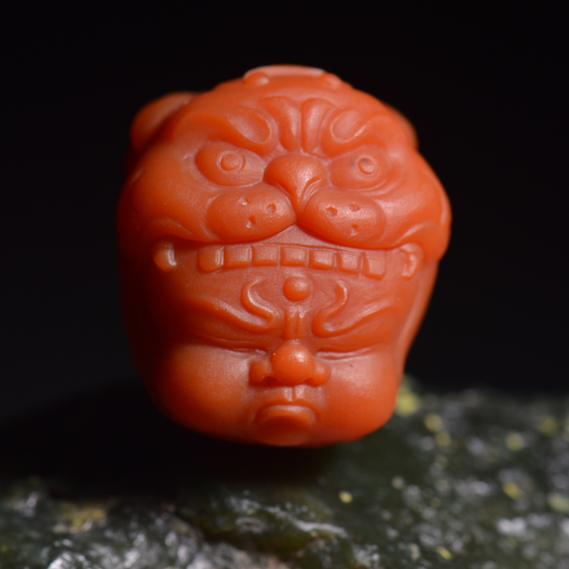 玉蝴蝶【在售】南红老虎头虎娃手串珠通天眼孔生肖苏工