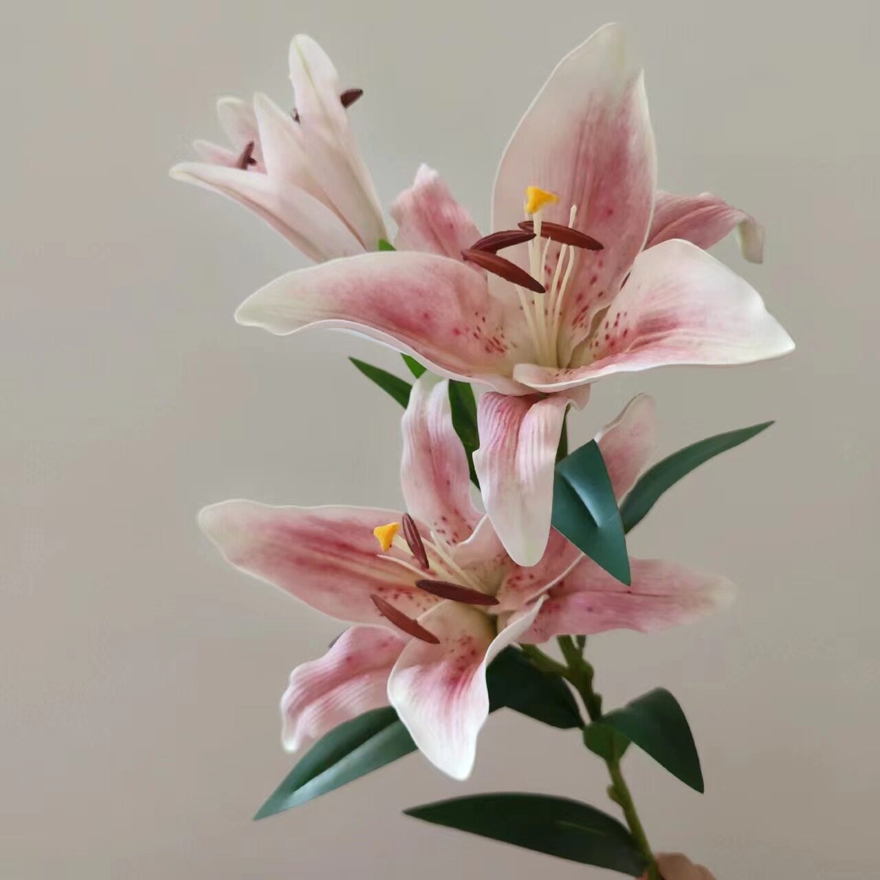 PU高品质手感香水百合仿真花EVA批发摄影电商跨境样板间客厅花艺