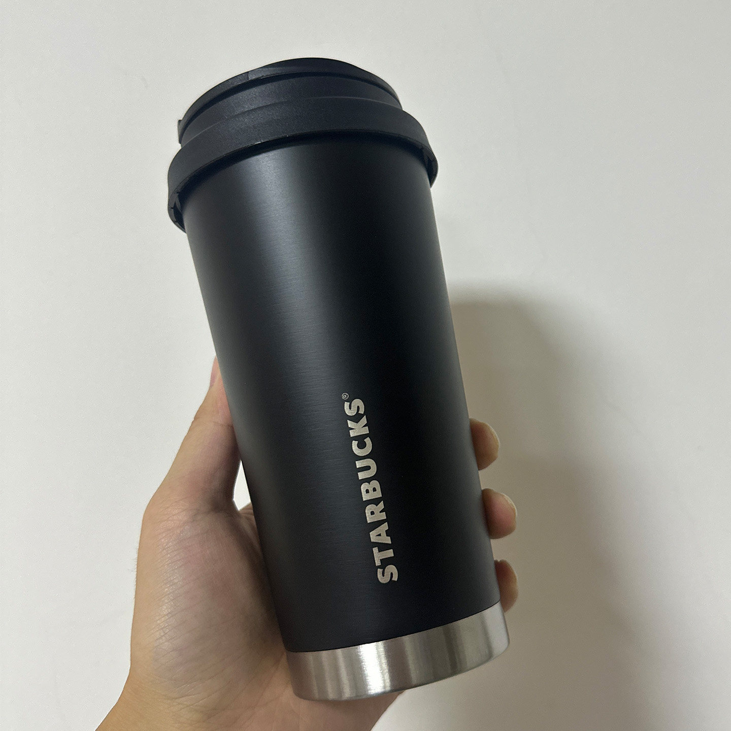 星巴克黑色不锈钢随行保温杯