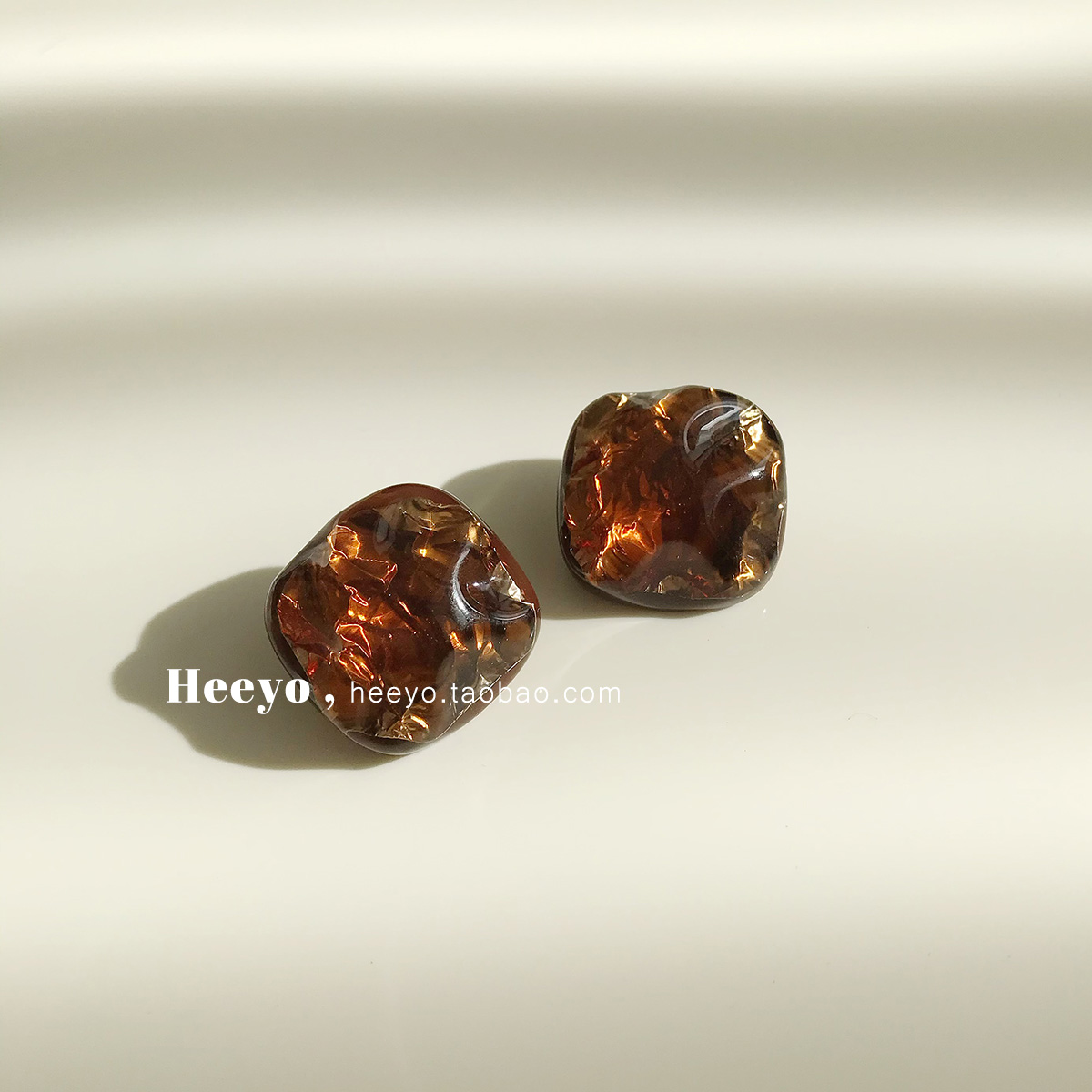 中古风光泽感棕色港风方形耳环