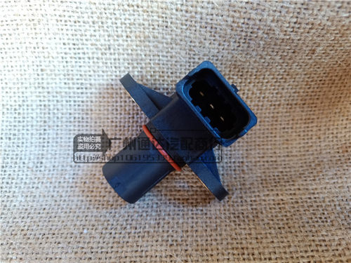 适用于奔驰M111 M104 W202 W463 W210 W140凸轮轴位置传感器