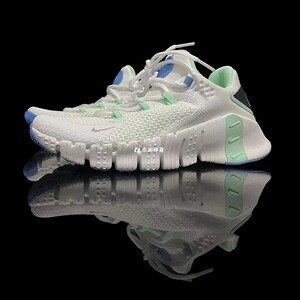 耐克Nike Free Metcon 4 男女赤足减震耐磨运动训练鞋 CZ0596-100
