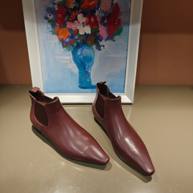 卡斯丹2025秋欧货新款胎牛皮切尔西靴女平底尖头平跟短靴低跟单靴