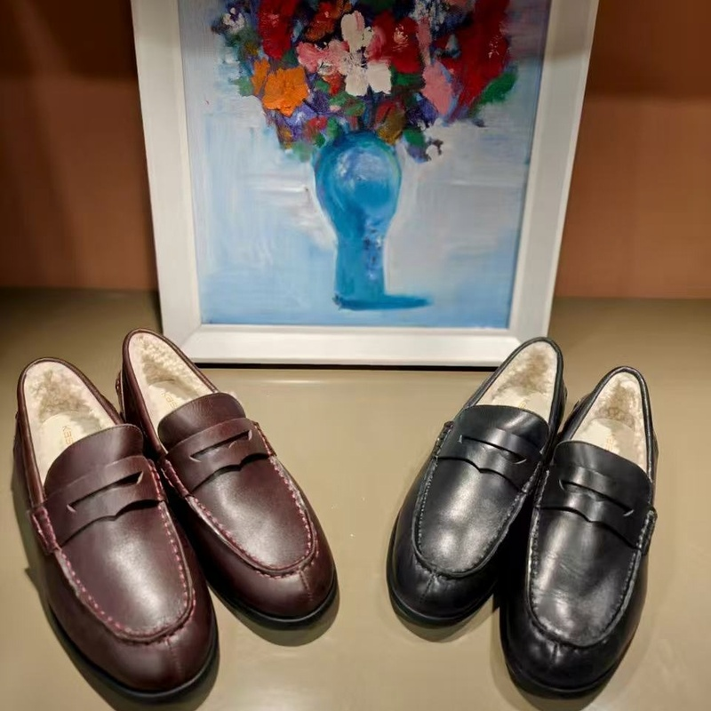 卡斯丹2025秋欧货新款牛皮低跟羊毛里乐福鞋女圆头平跟英伦风皮鞋