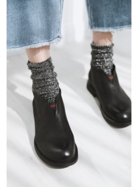 ANN and SAM  超舒适的小黑靴几黑色中带点不同嗷2024新品秋冬