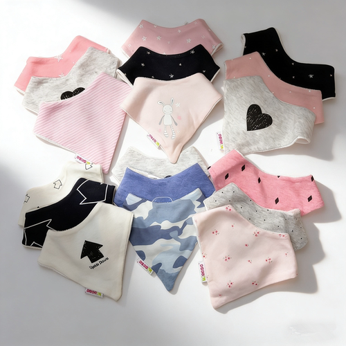 3条装 婴幼儿双层纯棉三角巾男女宝宝小花动物口水巾双按扣小围嘴