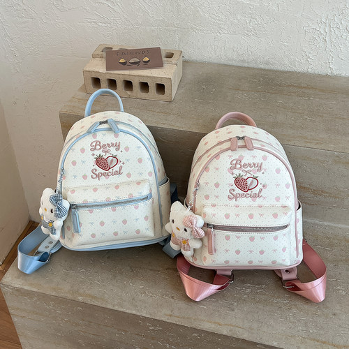 原创设计卡通可爱休闲女生双肩包