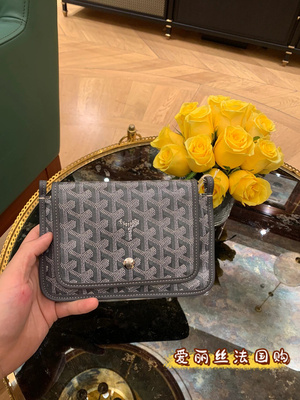 Goyard/戈雅女包plumet信封包狗牙Y字印花翻盖邮差包单肩斜挎包