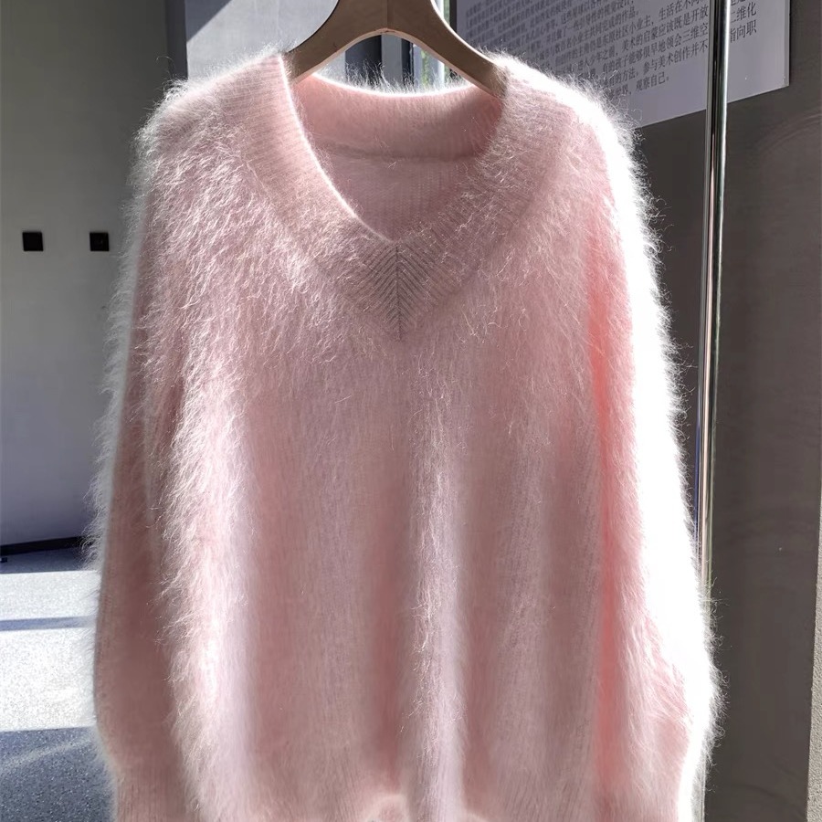 2025秋冬V领羊绒针织衫女显白樱花粉包臀长款拉毛山羊绒毛衣外穿