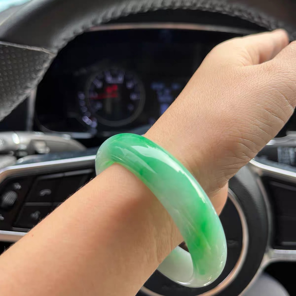 玉镯冰糯种飘阳绿缅甸A老坑翡翠镯子帝王绿油青玉石手镯影视道具