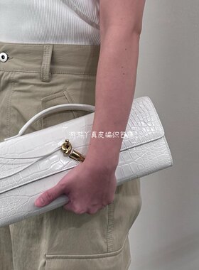 2025年春夏新品鳄鱼纹Clutch长款