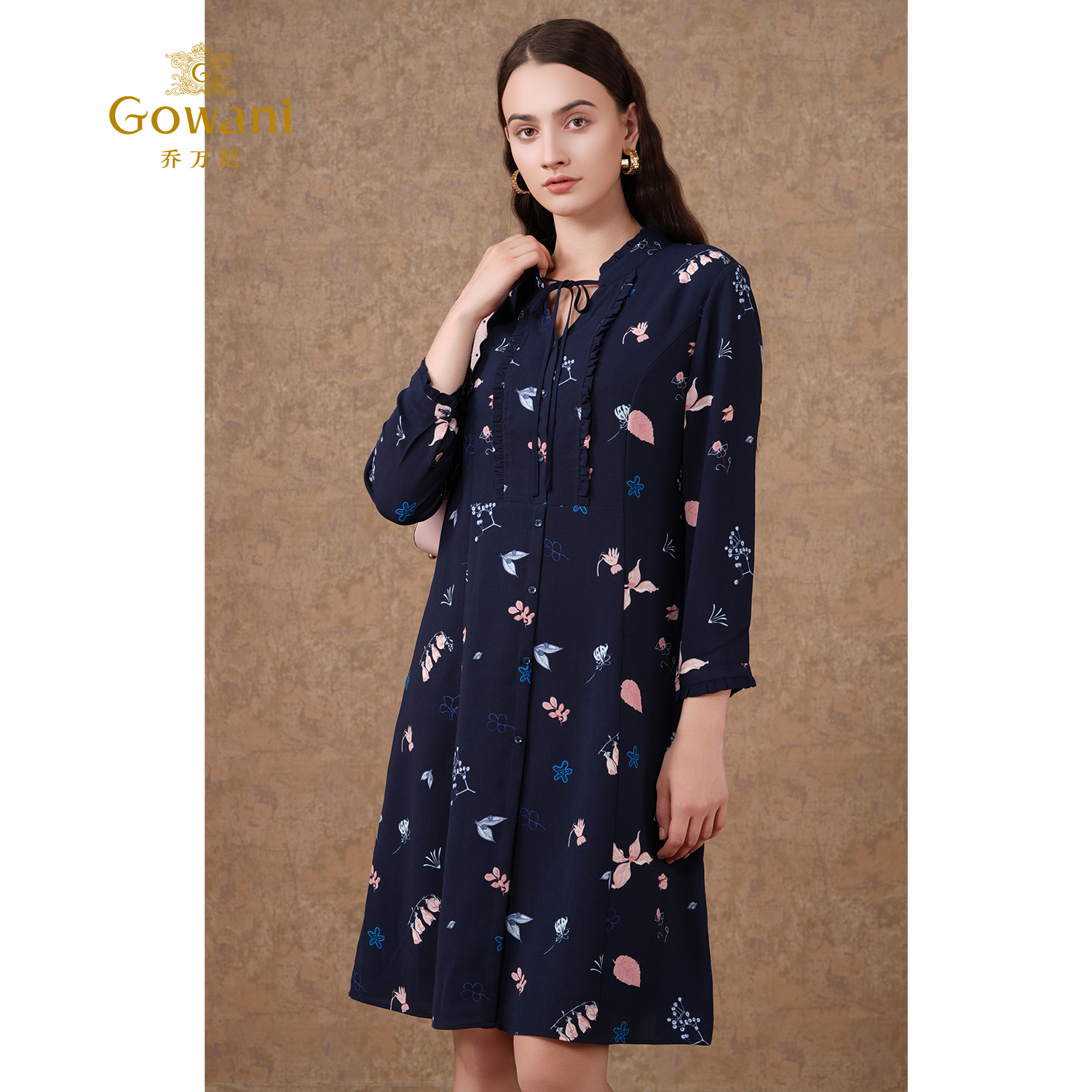 乔万尼秋装商场新款修身显瘦印花气质长袖连衣裙女士中长款秋装