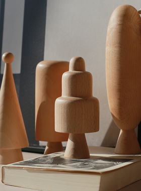 设计师简约抽象木质桌面摆件