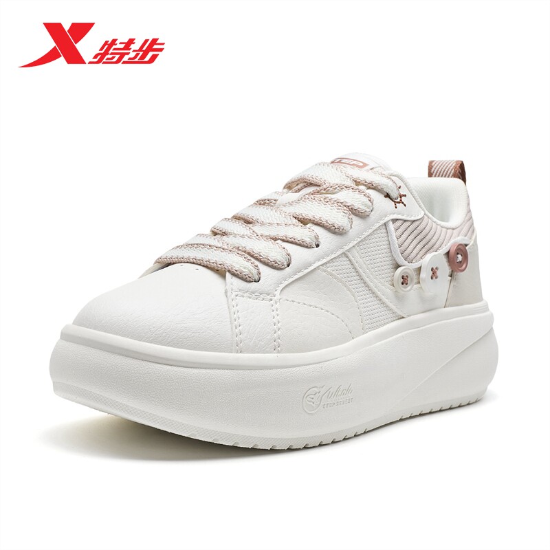 特步女鞋板鞋低帮系带轻便休闲鞋图片