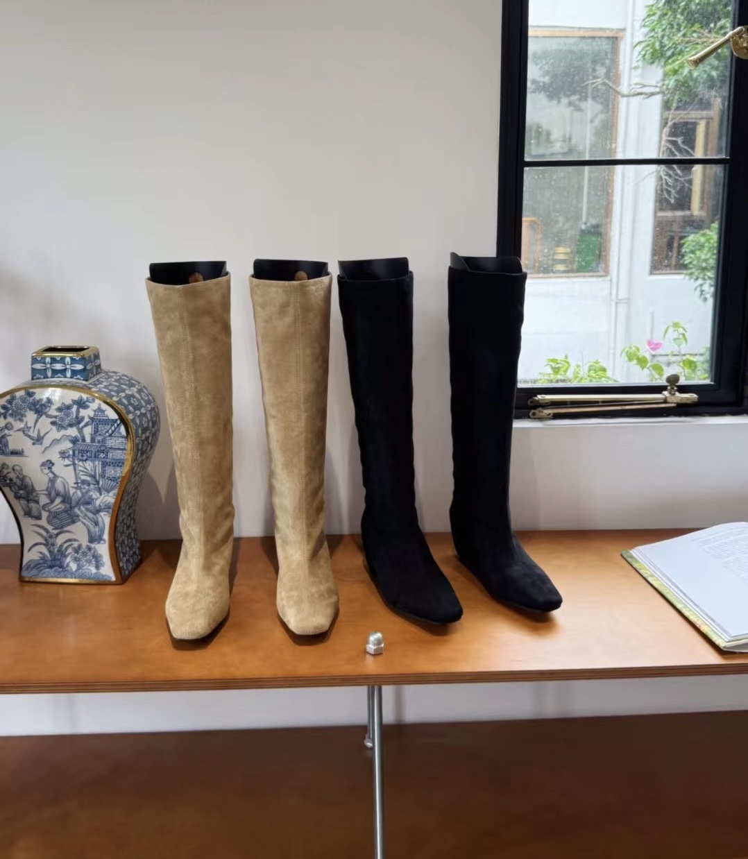 Starkela2025冬新款小方头中跟绒面膝下长靴显瘦套腿直筒靴时装靴